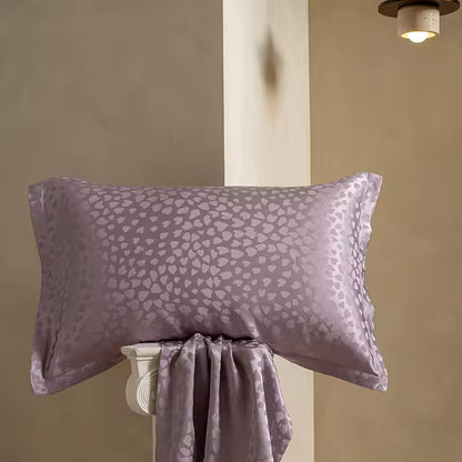 22 Momme Printed Mulberry Silk Pillowcase – 48 × 74cm (SB54)