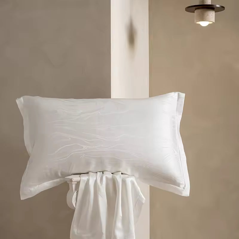 22 Momme Printed Mulberry Silk Pillowcase – 48 × 74cm (SB54)